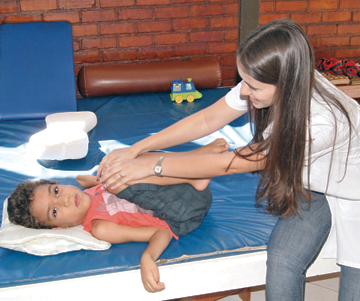 fisioterapia em criança com deficiência