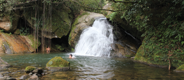 cachoeira do Poço Verde, em Crubixais, Macaé