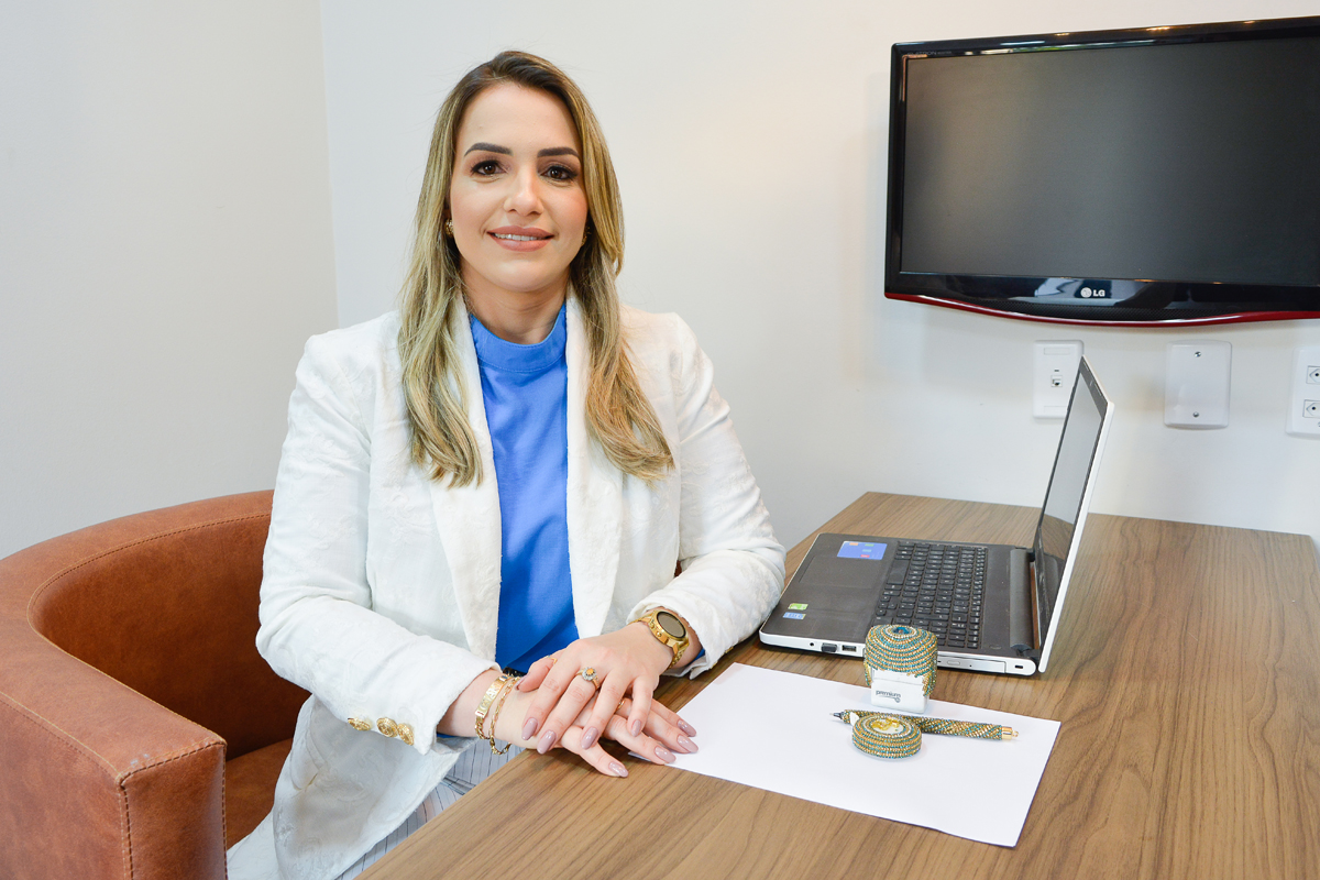 Dra. Giani Rambaldi é farmacêutica clínica especialista em emagrecimento e fitoterapia e tem ajudado muitas mulheres a perderem peso de forma saudável com o Mindset Fit. (Foto Alle Tavares)