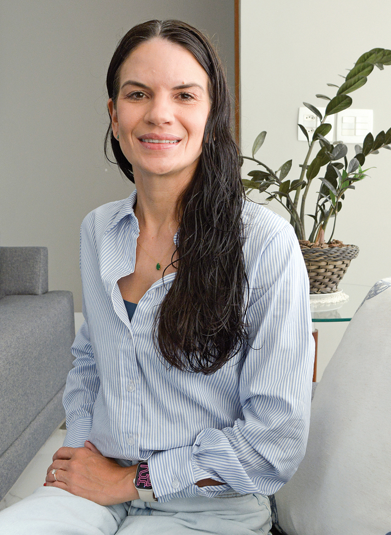 Karla Duarte é fisioterapeuta faz seus exames no Hemolabes há 13 anos e elogia a qualidade e a segurança dos resultados. (Foto Alle Tavares)