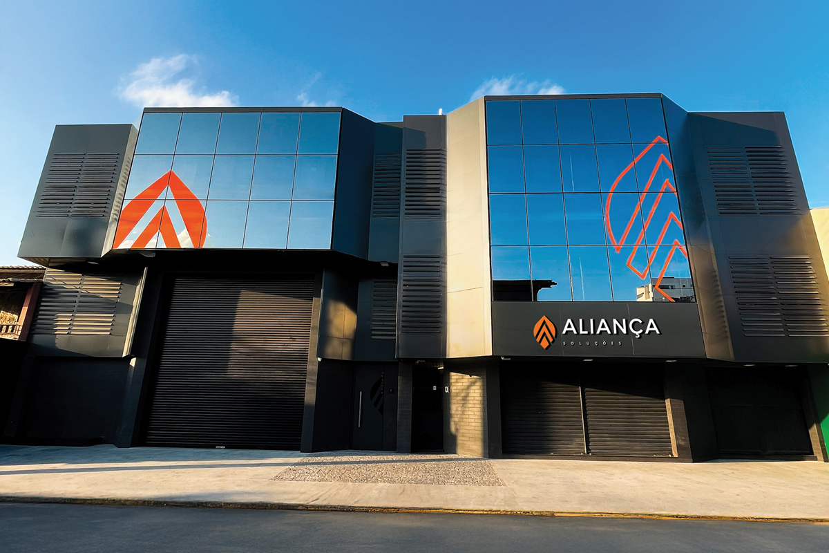 Aliança – 25 anos E milhas e milhas de soluções. Além de Macaé, está no Espírito Santo e na Flórida, nos Estados Unidos. (Foto Alle Tavares)