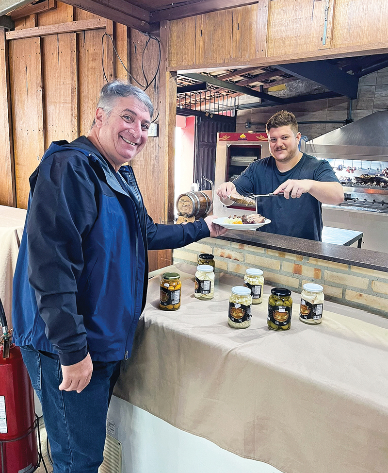 O empresário André Ruiz é um apaixonado pela boa mesa, já atuou no segmento da gastronomia e é cliente do Sabores do Sul. (Foto Alle Tavares)