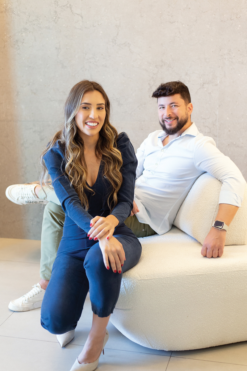 Rosì Lima com Angelo Barbarioli. Ele é Engenheiro Civil e Meterologistaformado pela UFRJ e tem MBA em Gerenciamento de Projetos. (Foto Ana Amado)