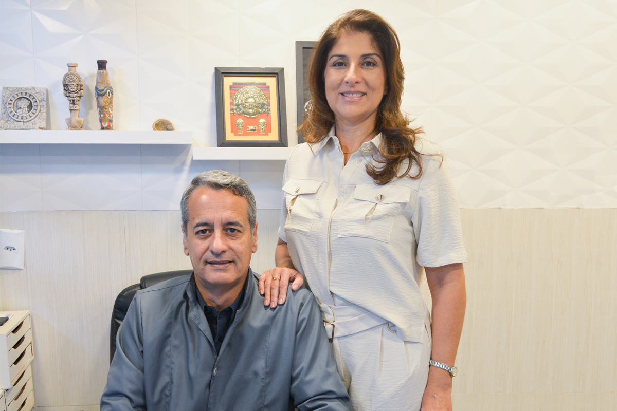 O casal de dentistas Dr. Cleuber Balzana e Dra. Maria Fernanda Brandão fundou a Spa do Sorriso há 24 anos no centro da cidade. (Foto Alle Tavares)