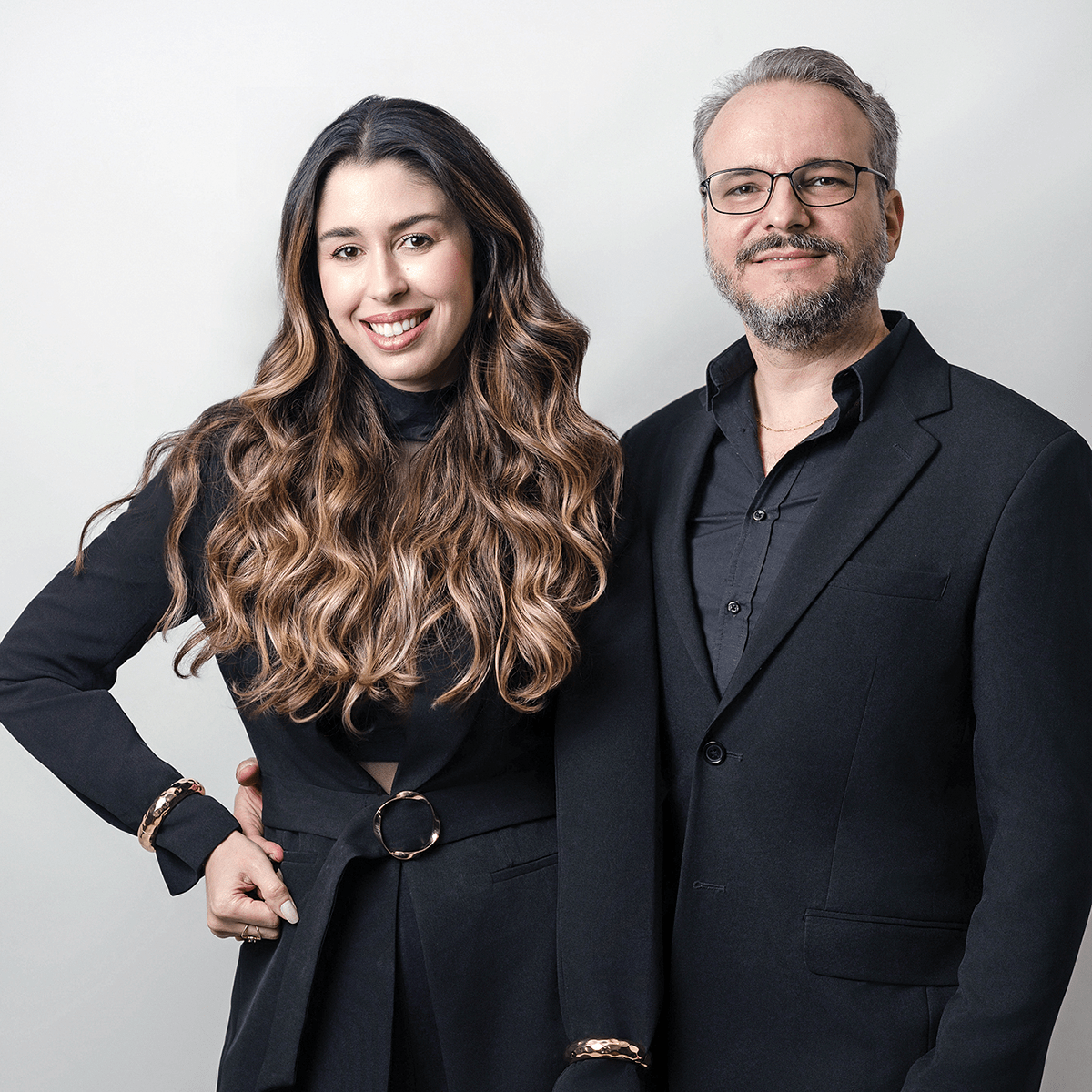 O empresário Marcos Pinheiro e sua esposa Deise Leitte. Antes da B22, ele optava apenas por investimentos mais conservadores. Depois, com as soluções estratégicas da consultoria, conseguiu alavancar seu patrimônio
