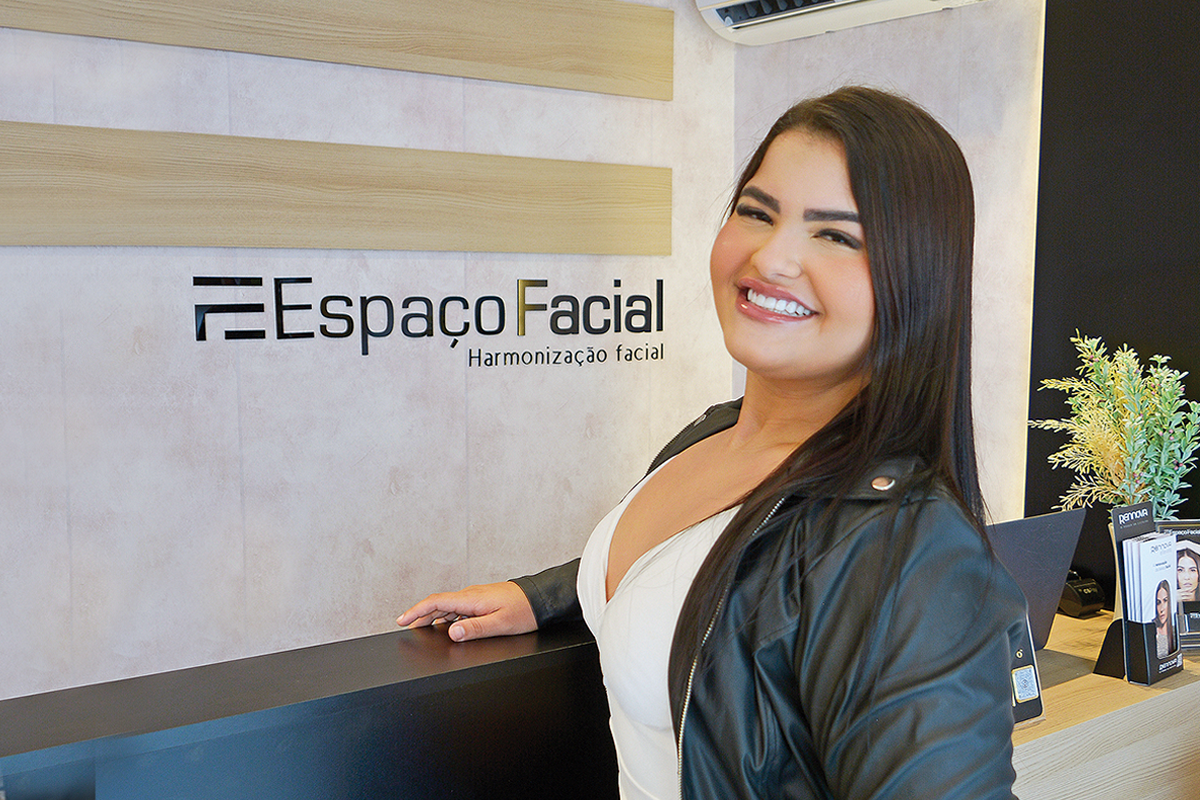 Anna Sara Matos fez Botox e preenchimento labial na Espaço Facial e destaca o profissionalismo do atendimento e a naturalidade dos resultados