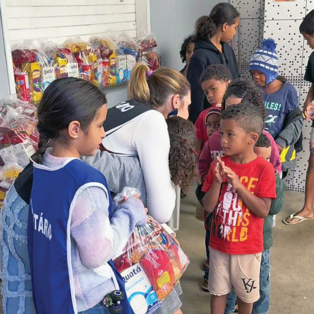 O Projeto CORDA atende 500 famílias cadastradas, com apoio de cestas básicas e encaminhamento para clínicas especializadas
