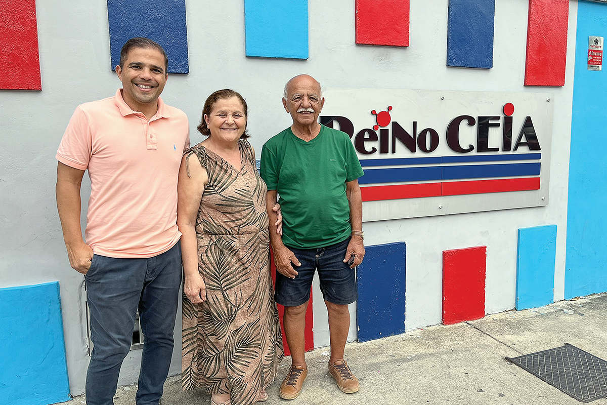 A educação é um legado da família Pessanha. Os fundadores Izabel e Luizenito com o filho Ramon, que está na direção administrativa da escola