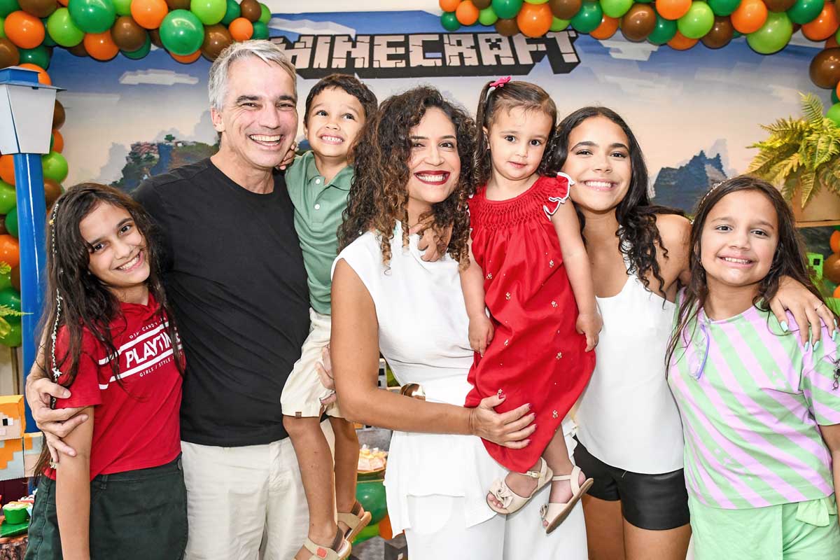 Antes de se mudar para o Rio, o casal Juliana Murta e Gualter Scheles Jr. fez questão que apequena Manoela vivesse a experiência na creche Monteiro Lobato, assim como foi com seus irmãos Gualter, Sophia, Mariana e Stella