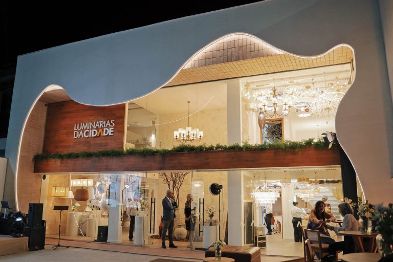 A loja foi toda reformulada, tanto na fachada, quanto na parte interna, com a modernização de todo o showroom para o evento comemorativo dos 20 anos. (Foto Gustavo Vitorino)