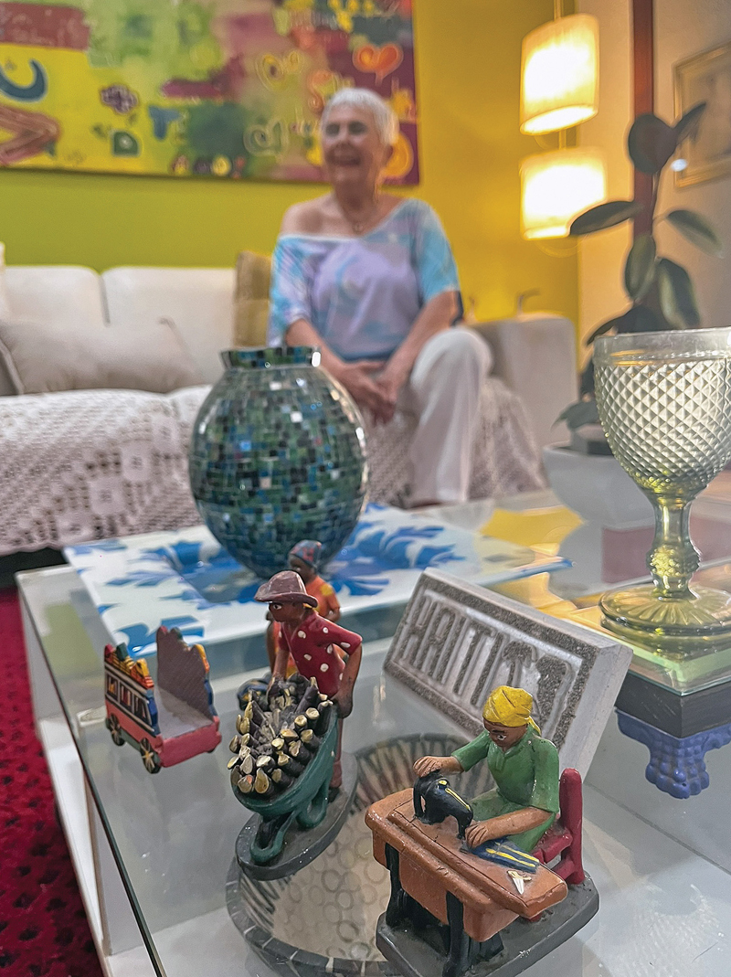 A sede da Artesânia, no Miramar, tinha um enorme galpão, quando chegou a ter 150 funcionáriostrabalhando em dois turnos na produção de telas e impressão de tecidos