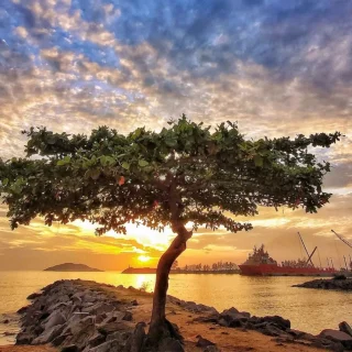 Instagram post from divercidadesmacae. This post is in position 5.