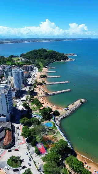 Instagram post from divercidadesmacae. This post is in position 8.