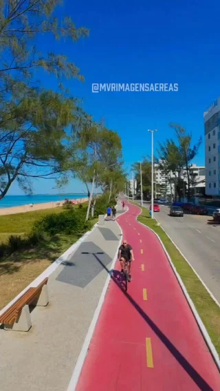 Instagram post from divercidadesmacae. This post is in position 2.