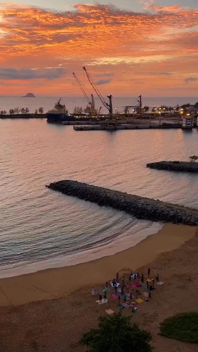 Instagram post from divercidadesmacae. This post is in position 8.